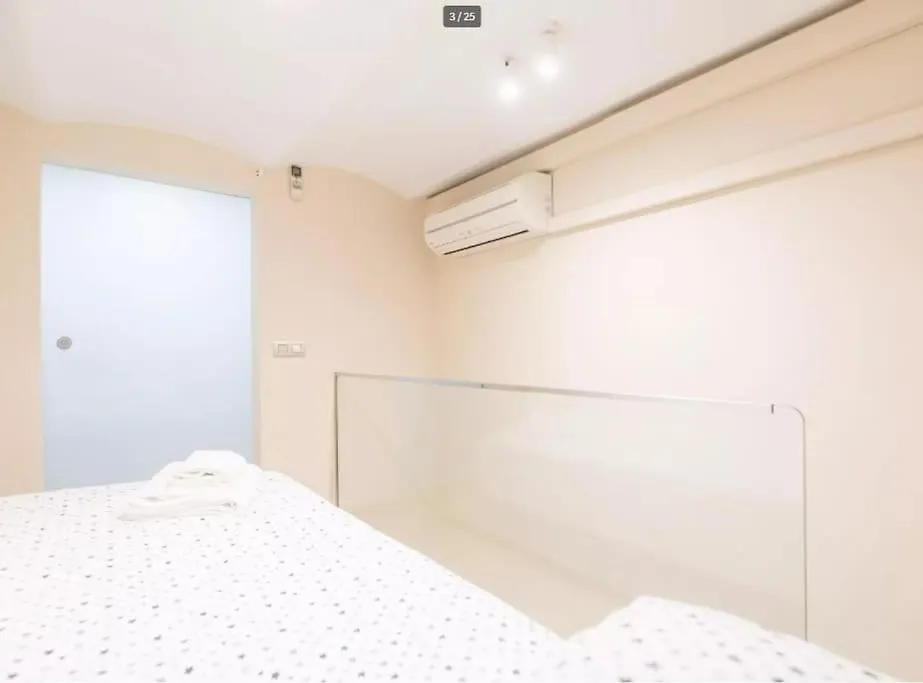 Apartment Eixample Apart Sagrada Familia 52 Barcelona Spain